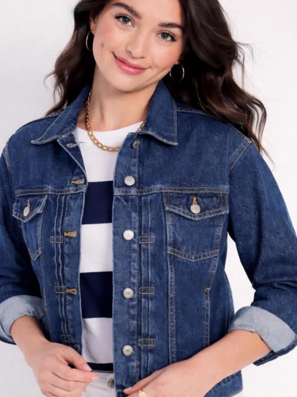 Old Navy Denim Jacket XL
Medium Wash Classic Trucker
90s Casual Core